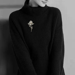 Handmade Silver Phalaenopsis Brooch – Silver Filigree Intangible Cultural Heritage, Inlaid with Freshwater Pearls