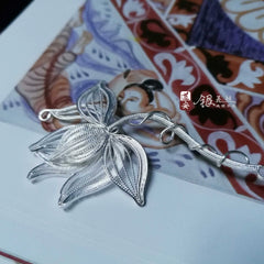 Handmade Chinese Wind Lotus Brooch – Traditional Chinese Dao'an Silver Flower Silk Craft | Cultural Heritage Art