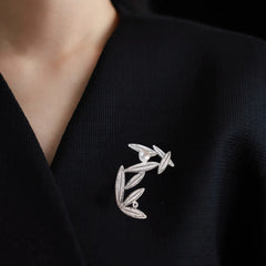 Handmade Sterling Silver Bamboo Leaf Brooch - Silver Flower Silk Intangible Cultural Heritage, Women's Fashion Niche Light Luxury Design, Versatile